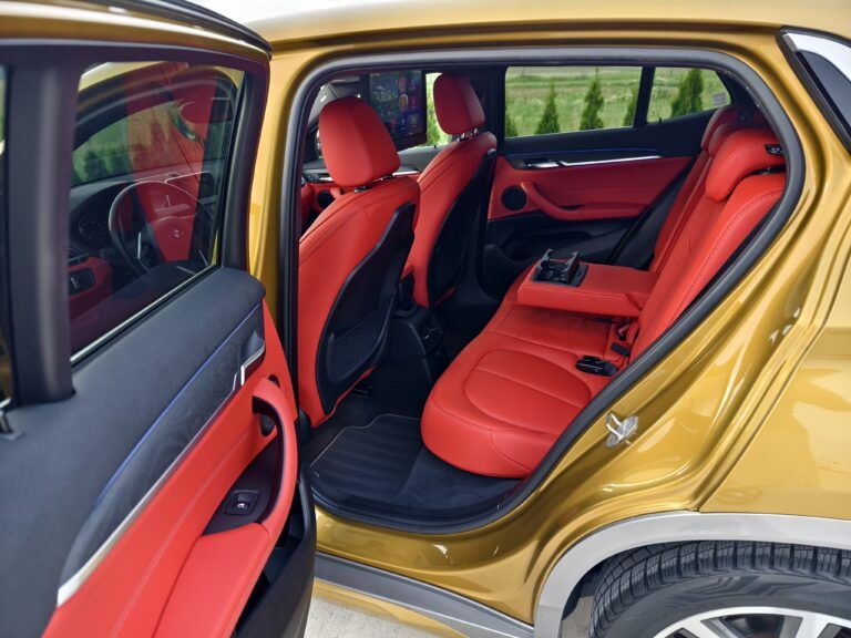 filter: 0; fileterIntensity: 0.0; filterMask: 0; captureOrientation: 0;
runfunc: 0; algolist: 0;
multi-frame: 1;
brp_mask:0;
brp_del_th:0.0000,0.0000;
brp_del_sen:0.0000,0.0000;
motionR: 0;
delta:null;
module: photo;hw-remosaic: false;touch: (-1.0, -1.0);sceneMode: 13107200;cct_value: 0;AI_Scene: (-1, -1);aec_lux: 280.0;aec_lux_index: 0;albedo: ;confidence: ;motionLevel: 0;weatherinfo: weather?null, icon:null, weatherInfo:100;temperature: 32;