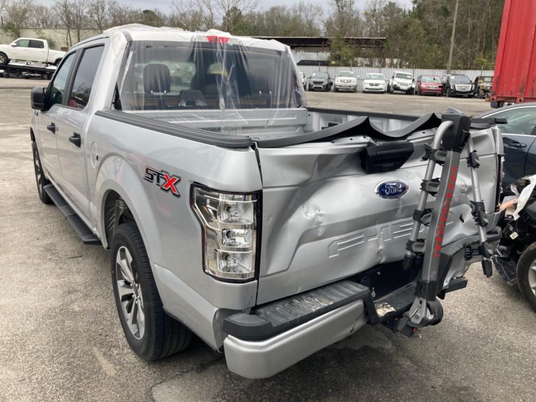 417012_b77e283bb2a644cd9b07ea87bd27bea1