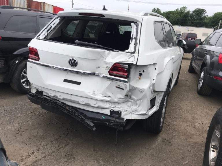 435367_b56aac2de488417dab35a9e391e9415c