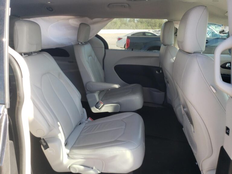 2C4RC1BG5HR503751-11