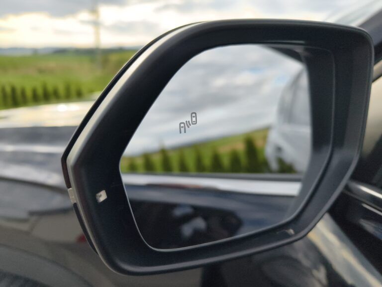 filter: null; fileterIntensity: null; filterMask: null; captureOrientation: 0;
runfunc: 0; algolist: 0;
multi-frame: 1;
brp_mask:0;
brp_del_th:null;
brp_del_sen:null;
motionR: 0;
delta:null;
module: advanced;hw-remosaic: false;touch: (-1.0, -1.0);sceneMode: 0;cct_value: 0;AI_Scene: (-1, -1);aec_lux: 141.0;aec_lux_index: 0;albedo:  ;confidence:  ;motionLevel: 0;weatherinfo: weather?null, icon:null, weatherInfo:100;temperature: 28;