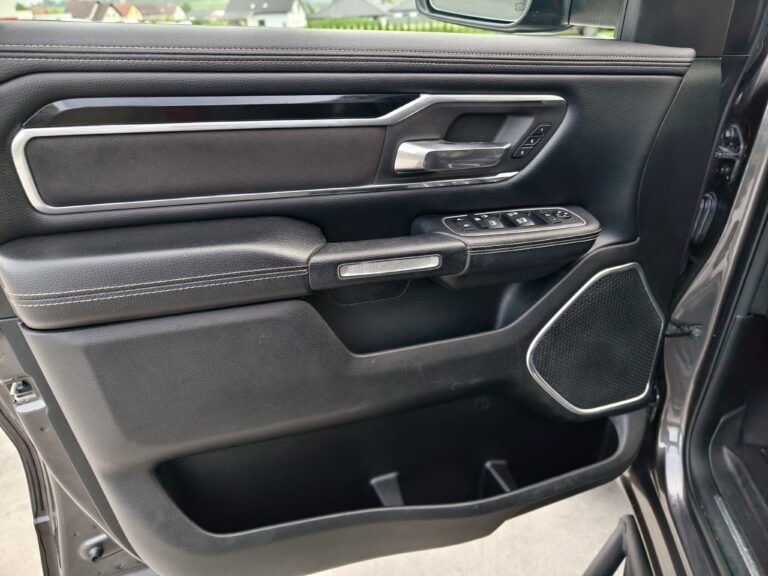 filter: 0; fileterIntensity: 0.0; filterMask: 0; captureOrientation: 0;
runfunc: 0; algolist: 0;
multi-frame: 1;
brp_mask:0;
brp_del_th:0.0000,0.0000;
brp_del_sen:0.0000,0.0000;
motionR: 0;
delta:null;
module: photo;hw-remosaic: false;touch: (-1.0, -1.0);sceneMode: 13107200;cct_value: 0;AI_Scene: (-1, -1);aec_lux: 265.0;aec_lux_index: 0;albedo:  ;confidence:  ;motionLevel: -1;weatherinfo: weather?null, icon:null, weatherInfo:100;temperature: 29;