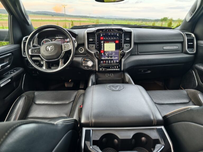 filter: 0; fileterIntensity: 0.0; filterMask: 0; captureOrientation: 0;
runfunc: 0; algolist: 0;
multi-frame: 1;
brp_mask:0;
brp_del_th:0.0000,0.0000;
brp_del_sen:0.0000,0.0000;
motionR: 0;
delta:null;
module: photo;hw-remosaic: false;touch: (-1.0, -1.0);sceneMode: 13107200;cct_value: 0;AI_Scene: (-1, -1);aec_lux: 191.0;aec_lux_index: 0;albedo:  ;confidence:  ;motionLevel: 0;weatherinfo: weather?null, icon:null, weatherInfo:100;temperature: 29;