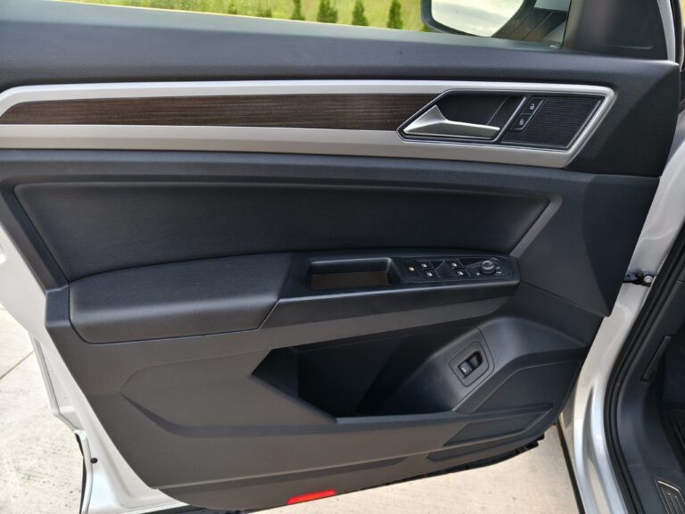 filter: 0; fileterIntensity: 0.0; filterMask: 0; captureOrientation: 0;
runfunc: 0; algolist: 0;
multi-frame: 1;
brp_mask:0;
brp_del_th:0.0000,0.0000;
brp_del_sen:0.0000,0.0000;
motionR: 0;
delta:null;
module: photo;hw-remosaic: false;touch: (-1.0, -1.0);sceneMode: 13107200;cct_value: 0;AI_Scene: (20, 2);aec_lux: 224.0;aec_lux_index: 0;albedo:  ;confidence:  ;motionLevel: 0;weatherinfo: weather?null, icon:null, weatherInfo:100;temperature: 32;