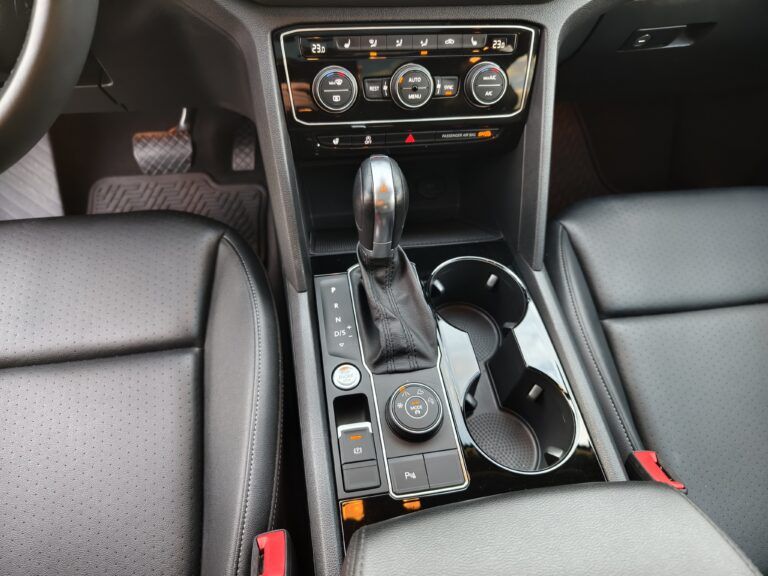 filter: 0; fileterIntensity: 0.0; filterMask: 0; captureOrientation: 0;
runfunc: 0; algolist: 0;
multi-frame: 1;
brp_mask:0;
brp_del_th:0.0000,0.0000;
brp_del_sen:0.0000,0.0000;
motionR: 0;
delta:null;
module: photo;hw-remosaic: false;touch: (-1.0, -1.0);sceneMode: 13107200;cct_value: 0;AI_Scene: (-1, -1);aec_lux: 340.0;aec_lux_index: 0;albedo:  ;confidence:  ;motionLevel: 0;weatherinfo: weather?null, icon:null, weatherInfo:100;temperature: 32;