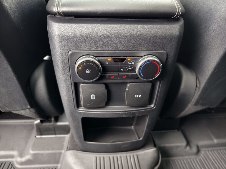 filter: 0; fileterIntensity: 0.0; filterMask: 0; captureOrientation: 0;
runfunc: 0; algolist: 0;
multi-frame: 1;
brp_mask:0;
brp_del_th:0.0000,0.0000;
brp_del_sen:0.0000,0.0000;
motionR: 0;
delta:null;
module: photo;hw-remosaic: false;touch: (-1.0, -1.0);sceneMode: 13107200;cct_value: 0;AI_Scene: (-1, -1);aec_lux: 339.0;aec_lux_index: 0;albedo:  ;confidence:  ;motionLevel: 0;weatherinfo: weather?null, icon:null, weatherInfo:100;temperature: 28;