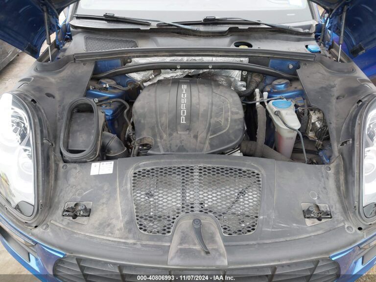 WP1AA2A57HLB82909-10