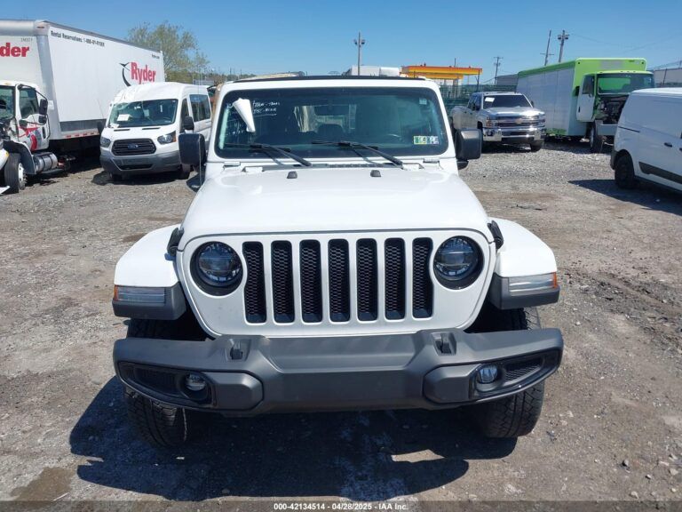 1C4HJXEN2MW528137-13