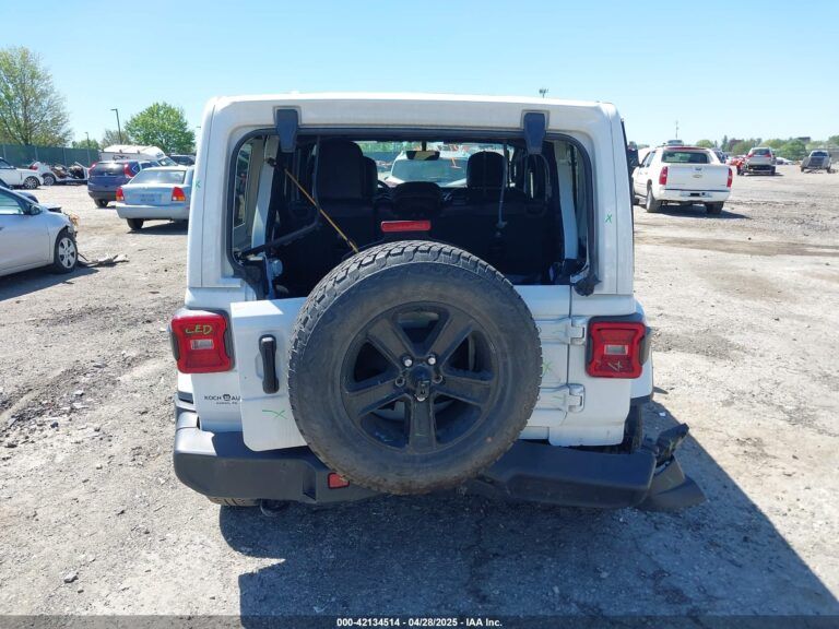 1C4HJXEN2MW528137-17