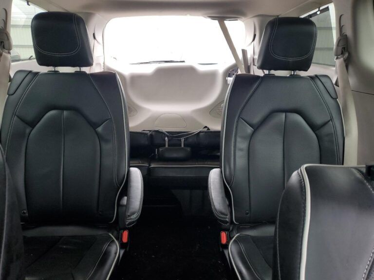 2C4RC3GG5PR514994-10