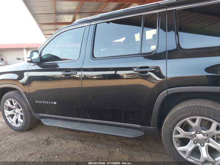 1C4SJUATXNS185062-14